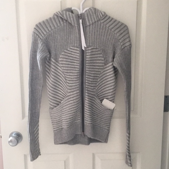 SOLD - BRAND NEW Lululemon Embrace Hoodie Knit (NWT) - Picture 4 of 5